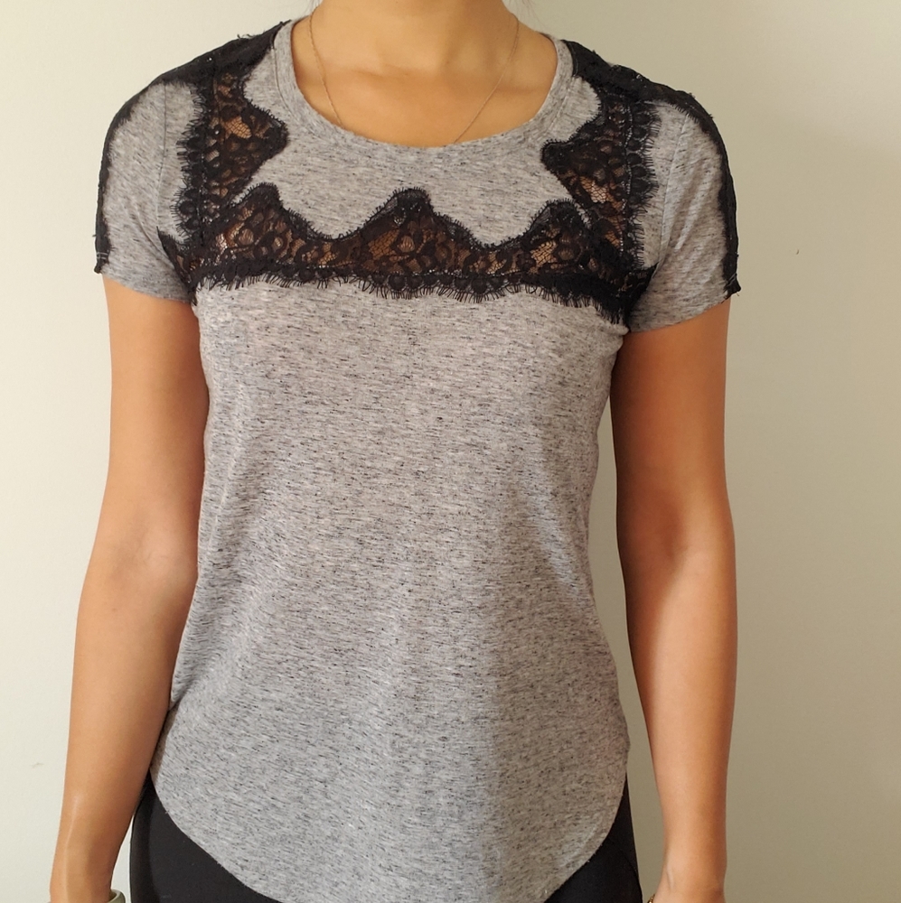 Dynamite tshirt with lace detail